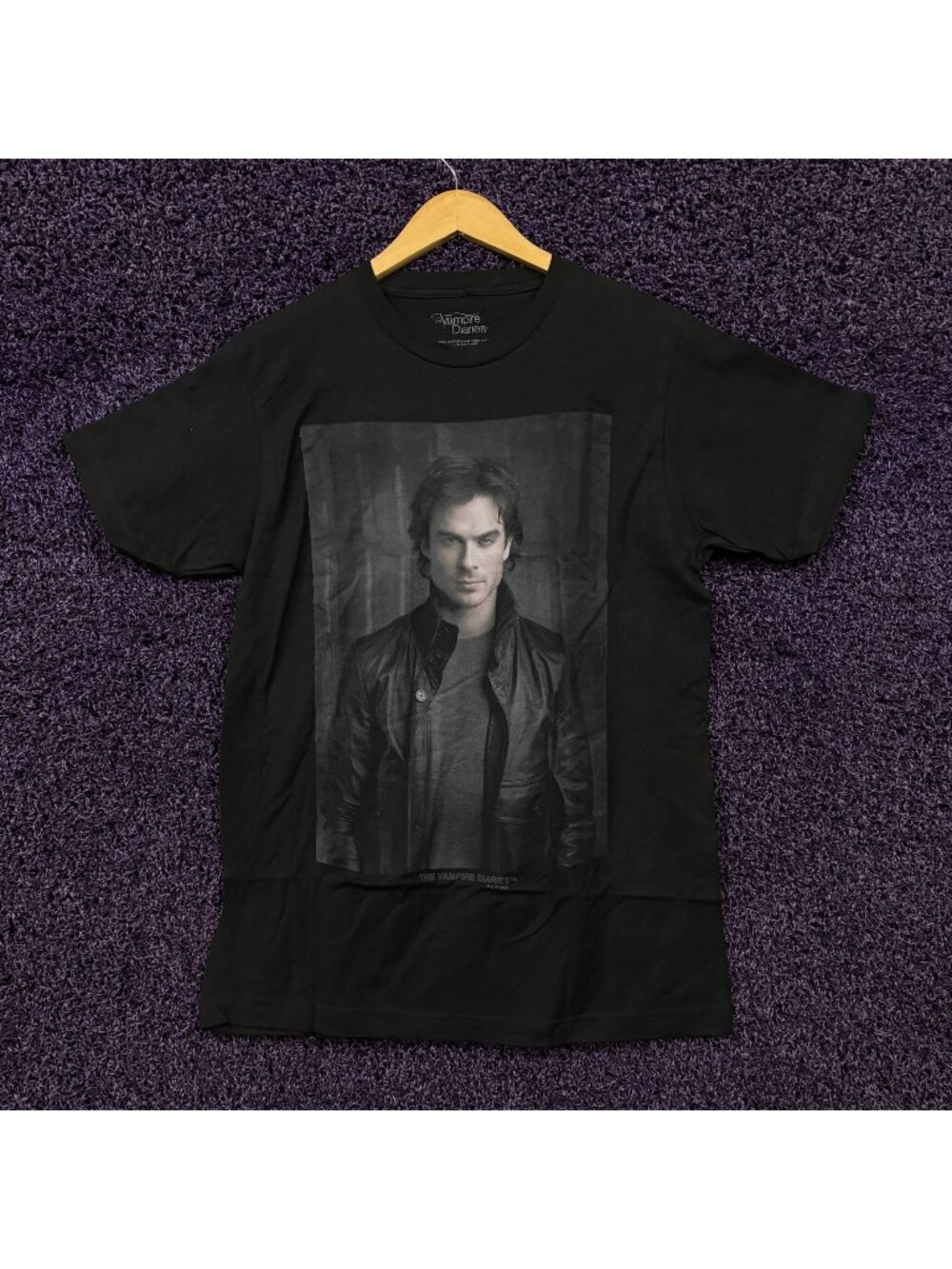 The Vampire Diaries Damon Salvatore Portrait Promo T-Shirt M